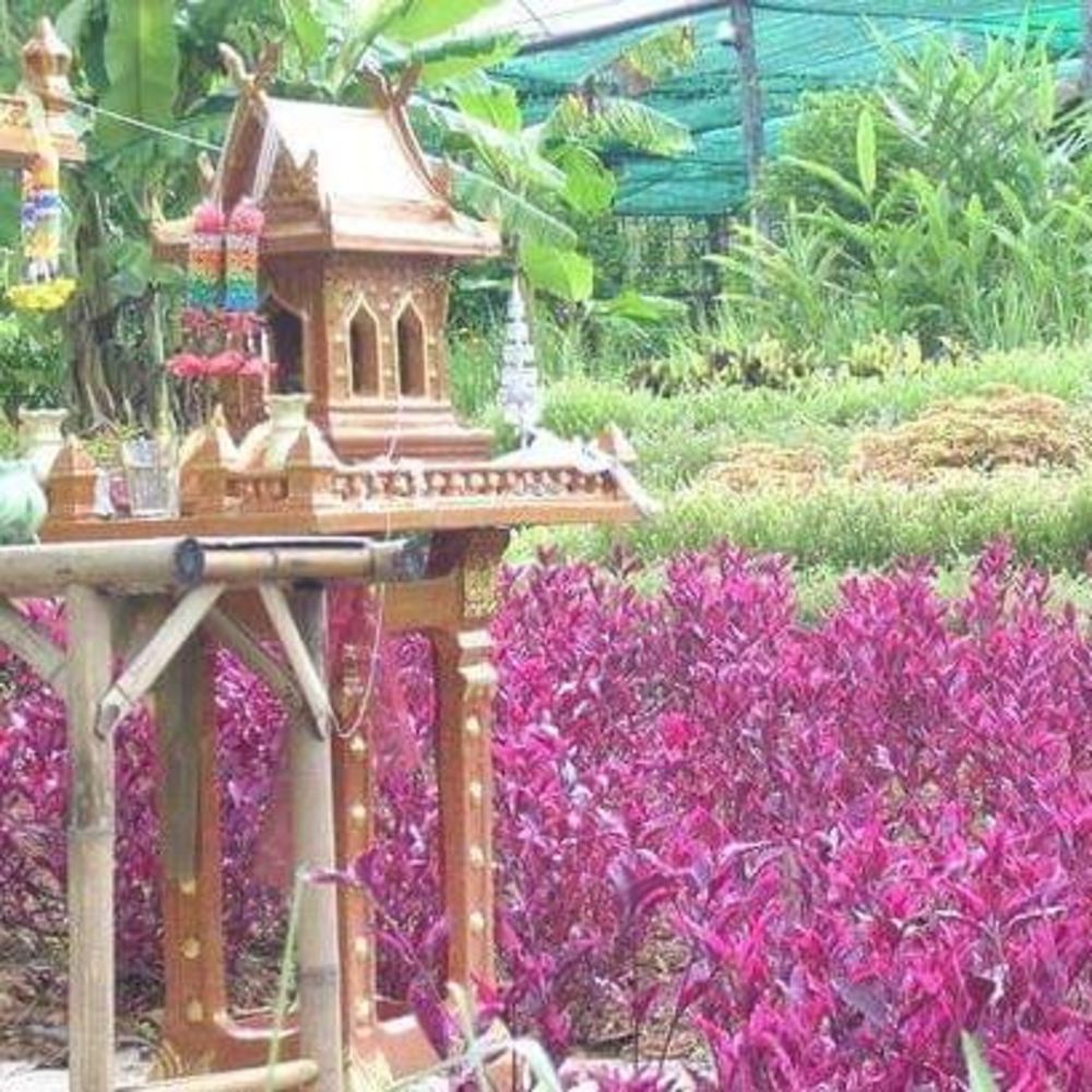 Meet your Posher, Marrla